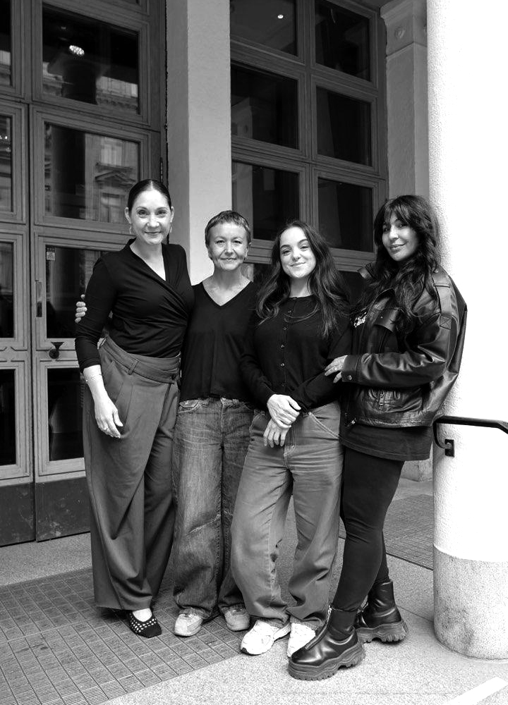 Alexandra Büchel, Maria Rostotsky, Nina Rashid & Bahar Pars. Foto: Josef Forselius.